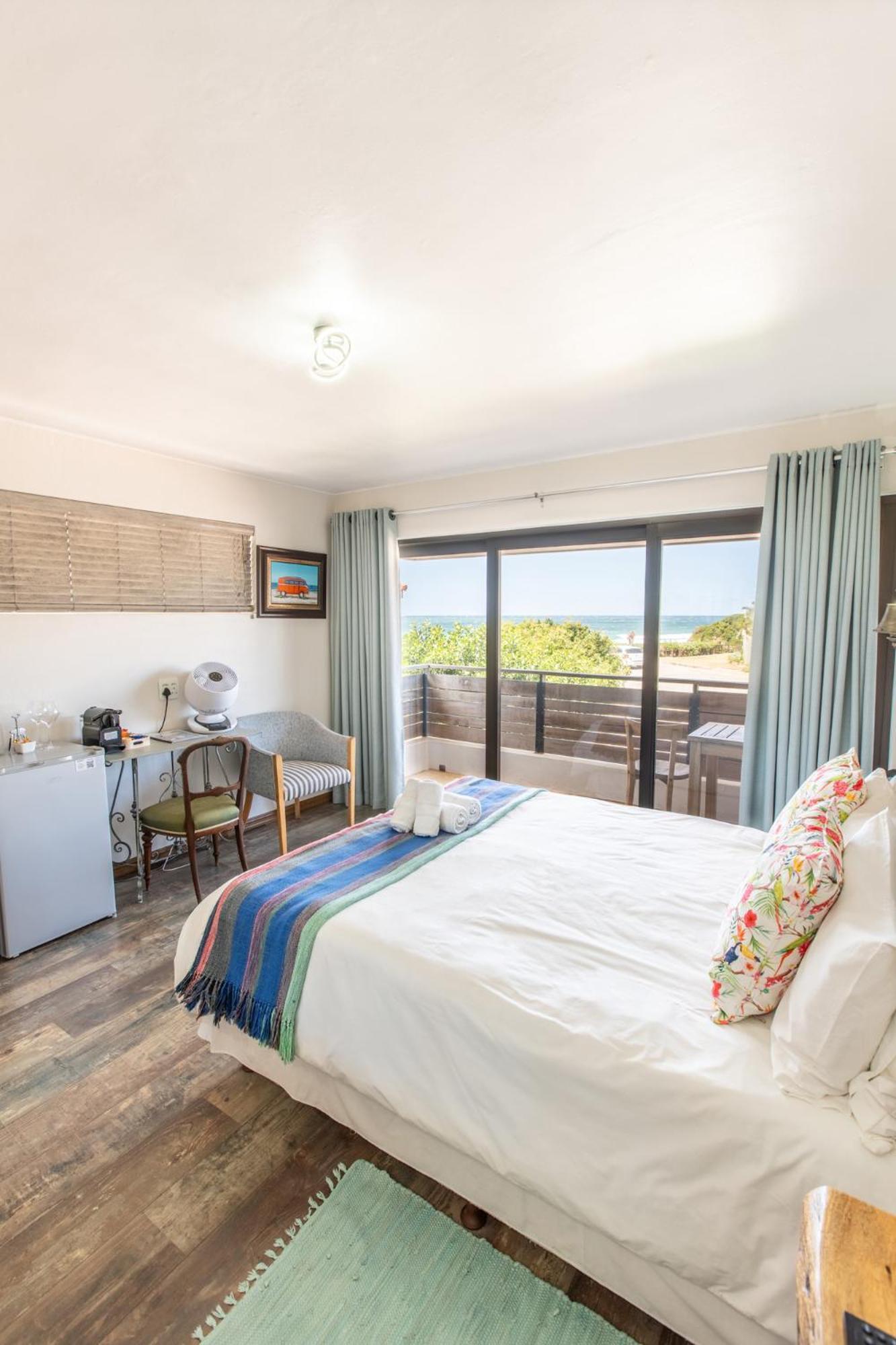 Atsupers Accommodation Jeffreys Bay Bagian luar foto