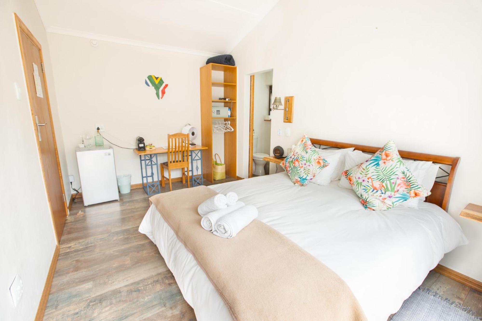 Atsupers Accommodation Jeffreys Bay Bagian luar foto