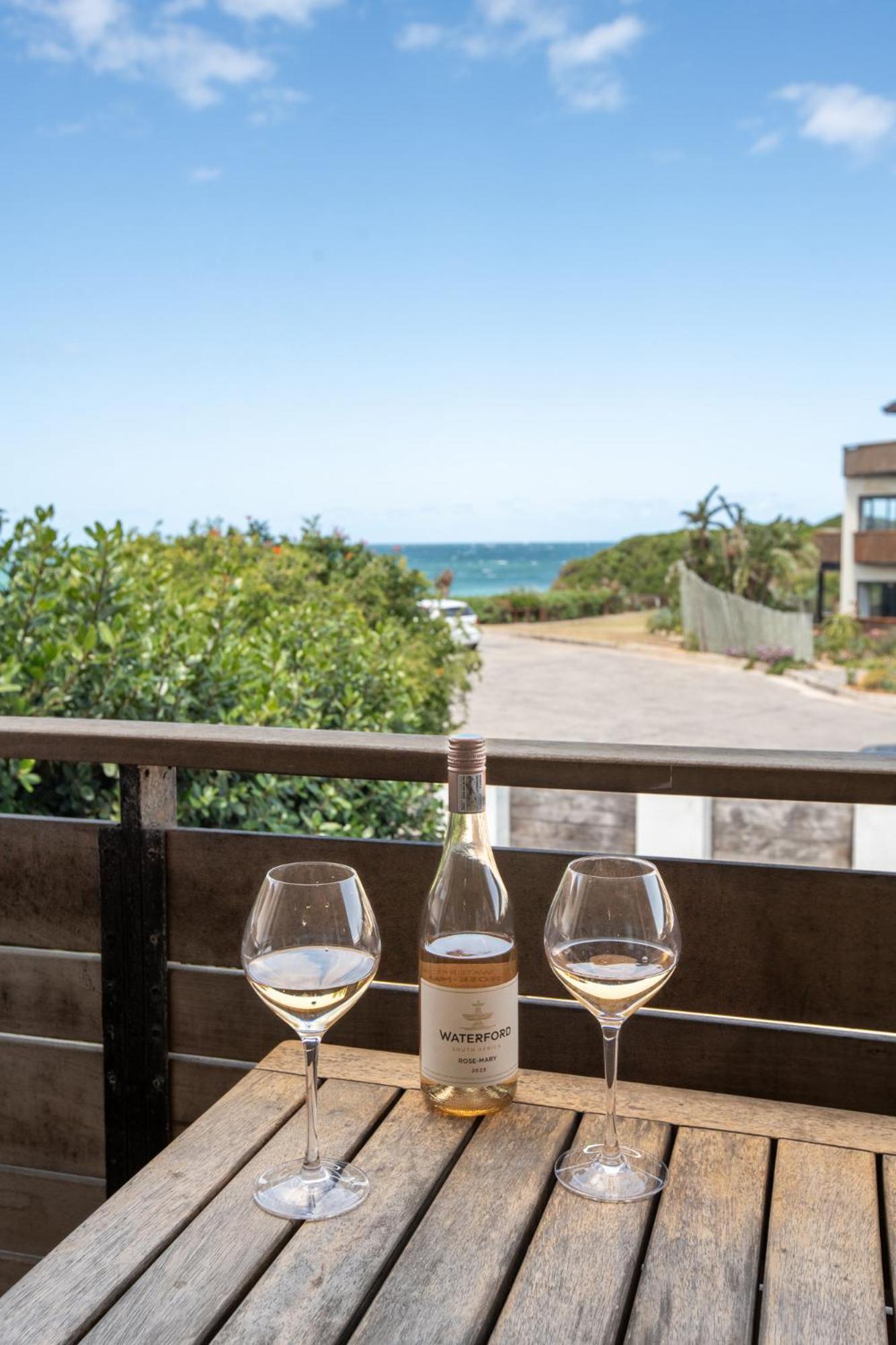 Atsupers Accommodation Jeffreys Bay Bagian luar foto