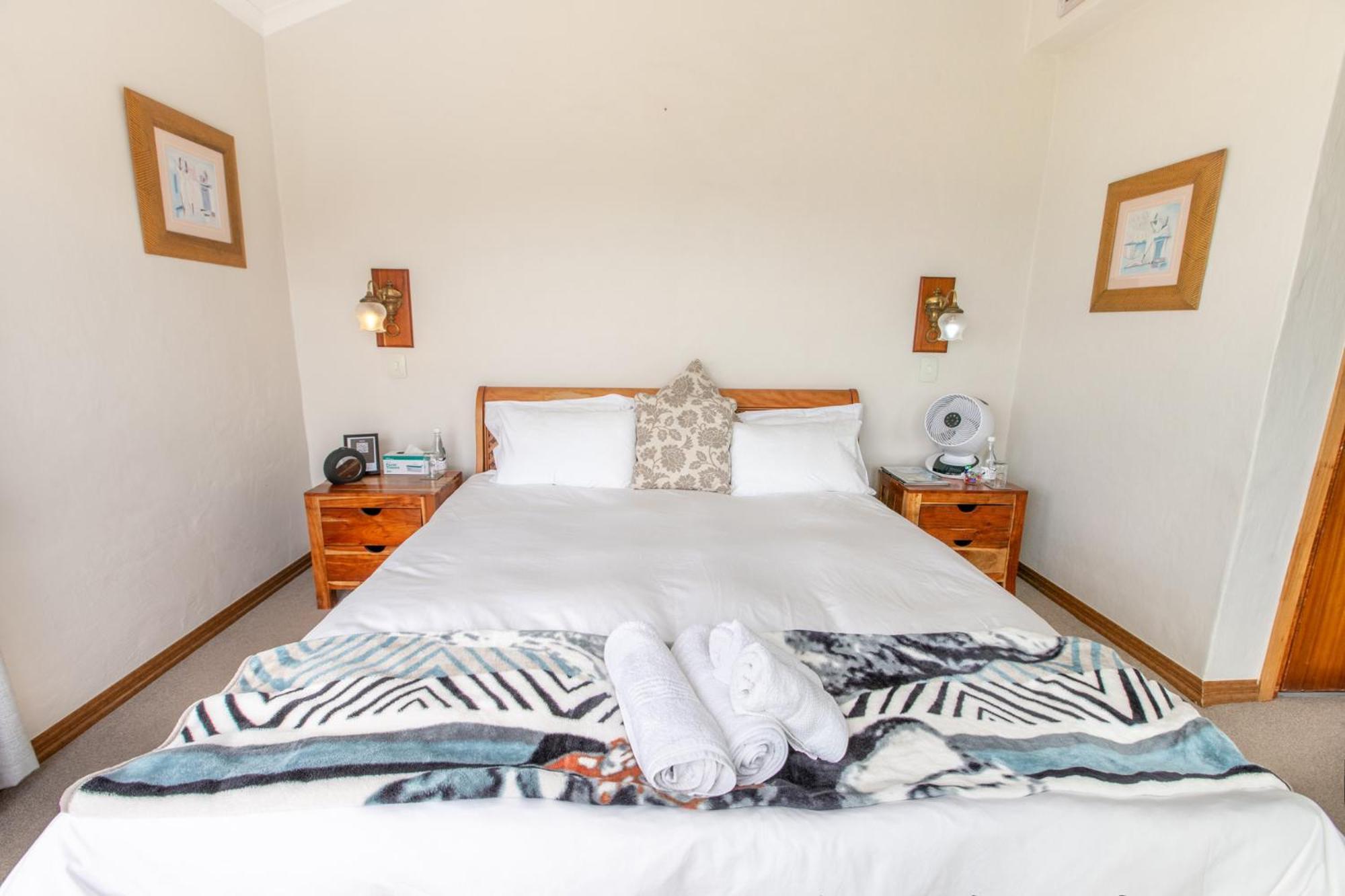 Atsupers Accommodation Jeffreys Bay Bagian luar foto