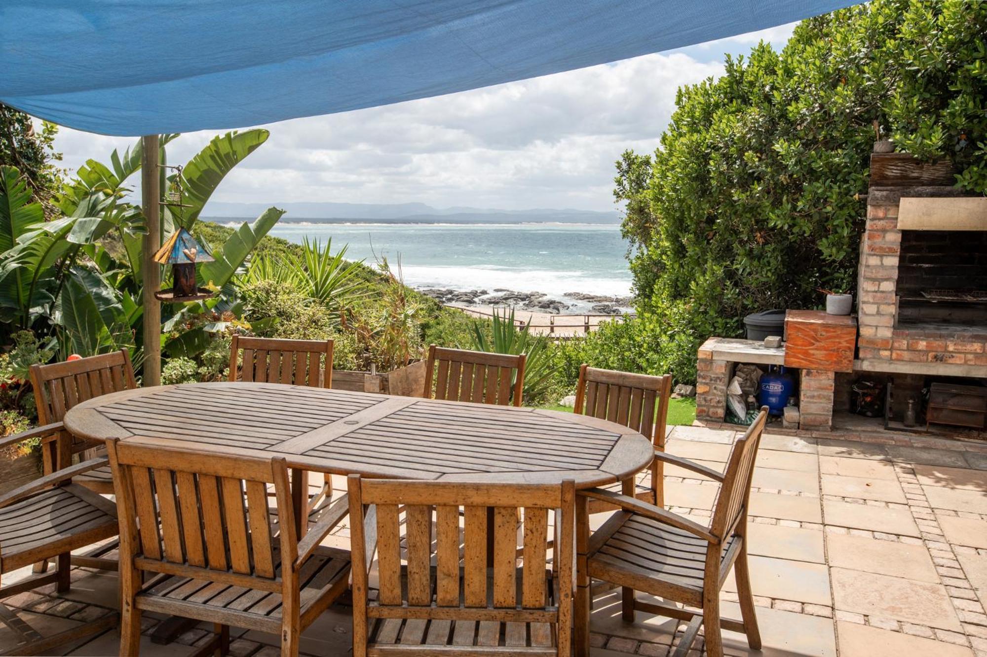 Atsupers Accommodation Jeffreys Bay Bagian luar foto
