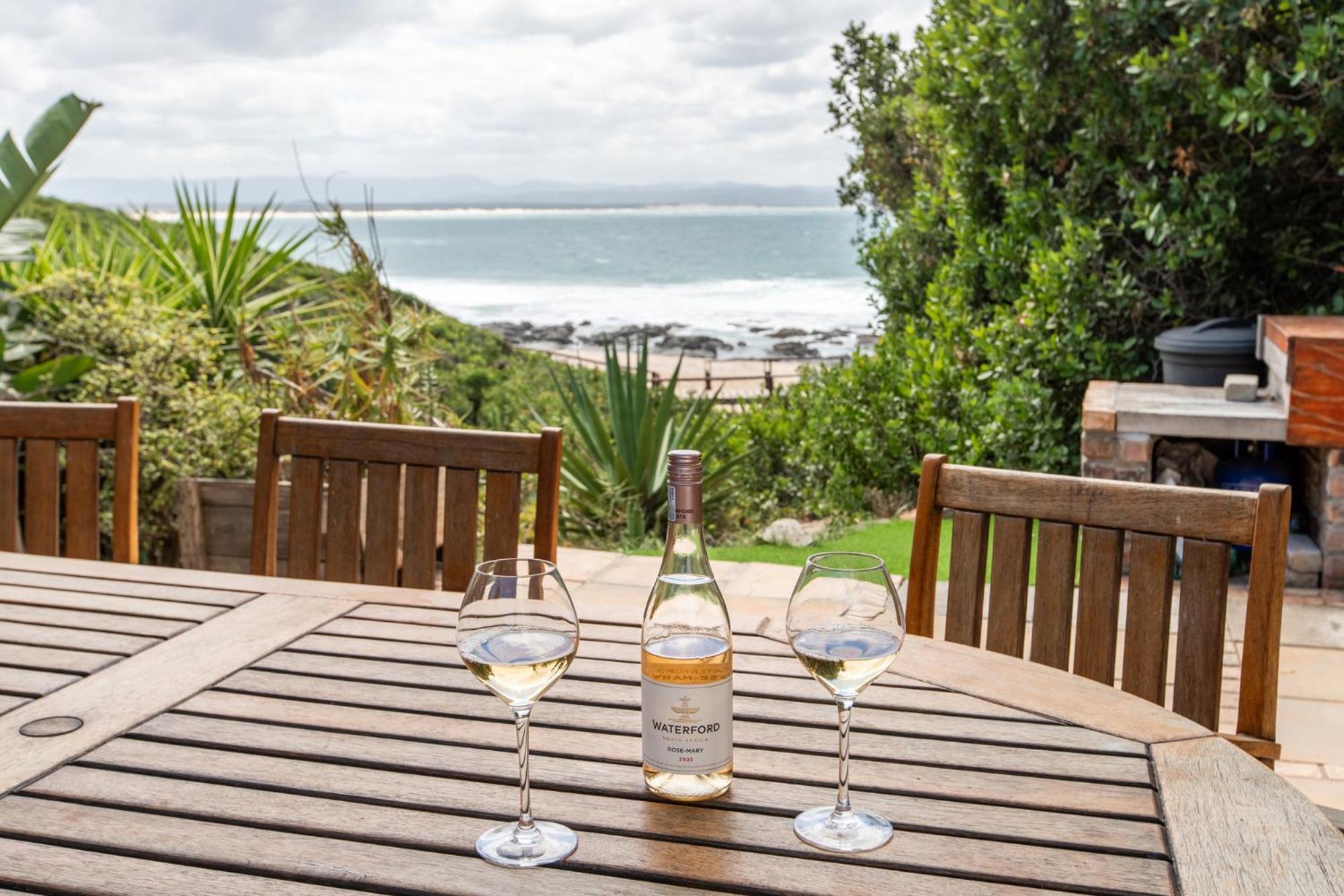 Atsupers Accommodation Jeffreys Bay Bagian luar foto